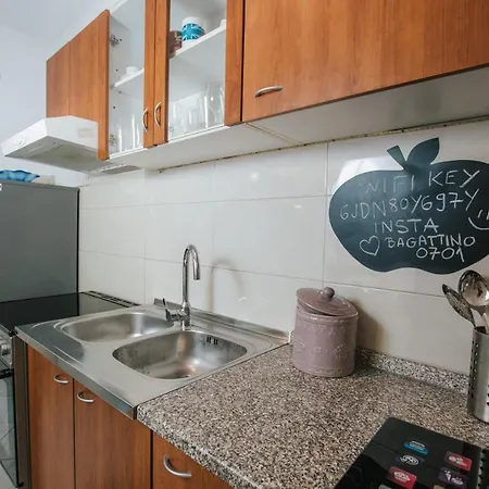 Апартаменти Bagattino-trogir Near Old Town
