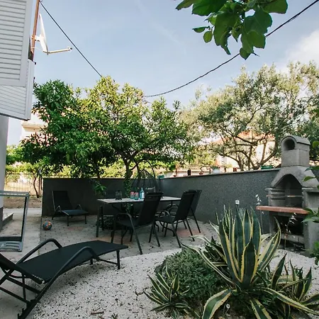 Bagattino-trogir Near Old Town * Τρογκίρ